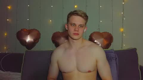 Snapshot of meow_mickey chatting on 9, 4, 2026 Mickey online show from 9, 4, 2026