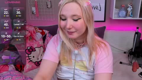 Snapshot of meowkakitty chatting on 4, 2, 2025 MeowkaKitty online show from 4, 2, 2025