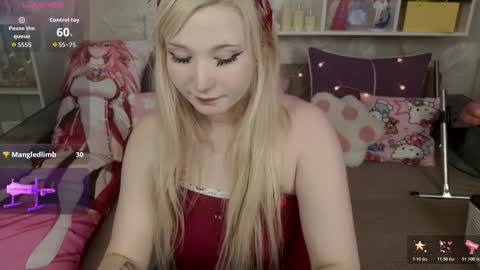 Snapshot of meowkakitty chatting on 30, 11, 2025 MeowkaKitty online show from 30, 11, 2025