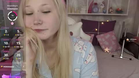 Snapshot of meowkakitty chatting on 17, 12, 2025 MeowkaKitty online show from 17, 12, 2025