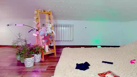 meowroslava online show from 13, 11, 2025