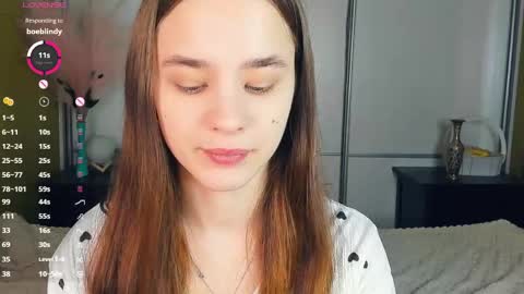 Snapshot of meoww_meows chatting on 8, 4, 2026 Julie online show from 8, 4, 2026