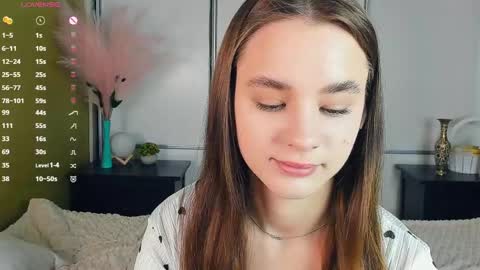 Snapshot of meoww_meows chatting on 10, 4, 2026 Julie online show from 10, 4, 2026