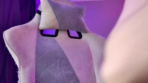 Snapshot of meowwmurr chatting on 30, 3, 2026 Mia online show from 30, 3, 2026