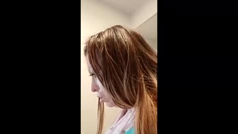 Snapshot of meowzers777 chatting on 15, 12, 2025 meowzers777 online show from 15, 12, 2025