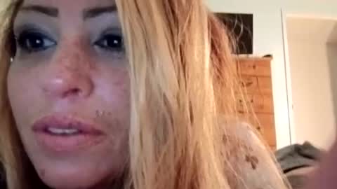 Snapshot of meowzers777 chatting on 29, 3, 2026 meowzers777 online show from 29, 3, 2026