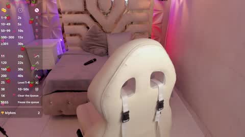 Snapshot of meraki_fraise chatting on 22, 1, 2025 online show from 22, 1, 2025