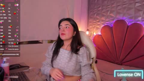 Snapshot of meraki_fraise chatting on 4, 2, 2025 online show from 4, 2, 2025