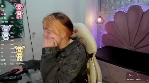 Snapshot of meraki_fraise chatting on 9, 3, 2025 online show from 9, 3, 2025