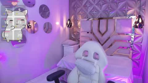 Snapshot of meraki_fraise chatting on 15, 9, 2025 online show from 15, 9, 2025