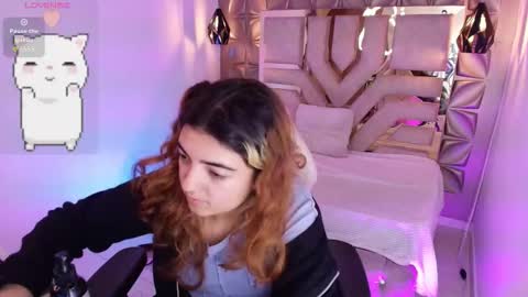 Snapshot of meraki_fraise chatting on 17, 9, 2025 online show from 17, 9, 2025