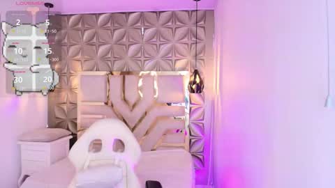 Snapshot of meraki_fraise chatting on 19, 9, 2025 online show from 19, 9, 2025