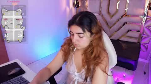 Snapshot of meraki_fraise chatting on 24, 9, 2025 online show from 24, 9, 2025