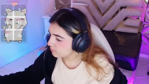 Snapshot of meraki_fraise chatting on 26, 9, 2025 online show from 26, 9, 2025