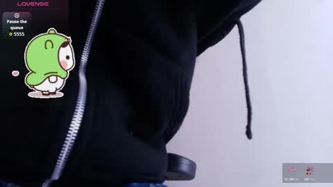 Snapshot of meraki_fraise chatting on 5, 10, 2025 online show from 5, 10, 2025