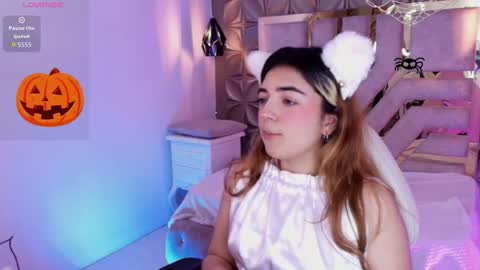 Snapshot of meraki_fraise chatting on 22, 10, 2025 online show from 22, 10, 2025