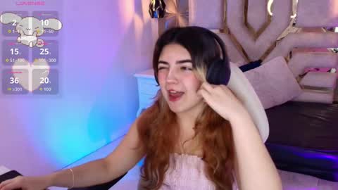 Snapshot of meraki_fraise chatting on 7, 11, 2025 online show from 7, 11, 2025