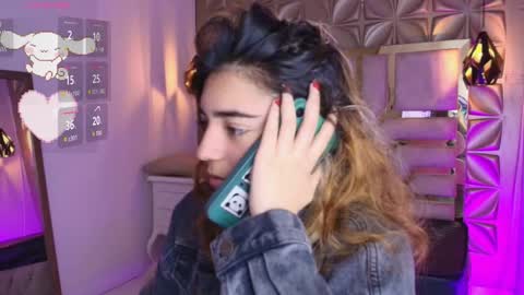 Snapshot of meraki_fraise chatting on 24, 11, 2025 online show from 24, 11, 2025