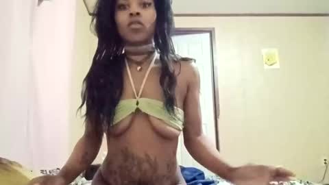 mercedesmakesyoucum6999 online show from 8, 1, 2026