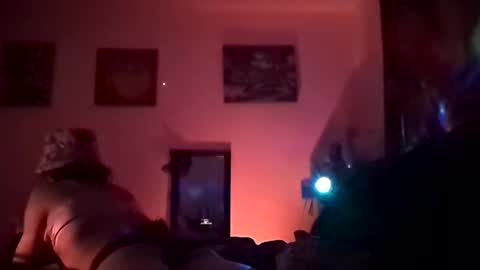 Snapshot of merelyalover chatting on 4, 3, 2025 gurlnips online show from 4, 3, 2025