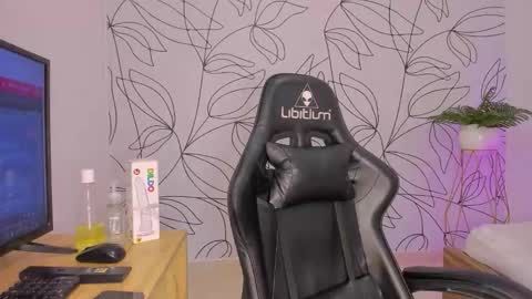 merida06 online show from 25, 11, 2025