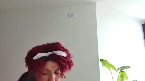 Snapshot of merida__freckles chatting on 14, 4, 2026 Miss Freckles online show from 14, 4, 2026