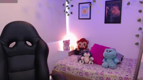 Snapshot of merilynwhithe_ chatting on 5, 10, 2025 Merilyn online show from 5, 10, 2025