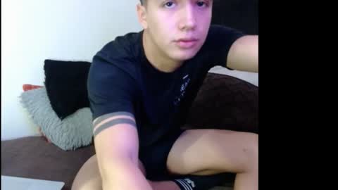 Snapshot of merlyn_0005 chatting on 16, 12, 2025 merlyn_0005 online show from 16, 12, 2025