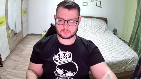 Snapshot of merrykayy chatting on 22, 4, 2026 King and Queen online show from 22, 4, 2026