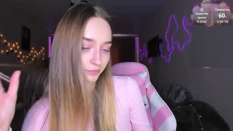 Snapshot of merryl_clark chatting on 16, 3, 2026 Sara online show from 16, 3, 2026