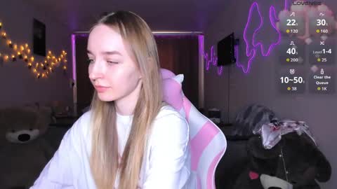 Snapshot of merryl_clark chatting on 19, 3, 2026 Sara online show from 19, 3, 2026