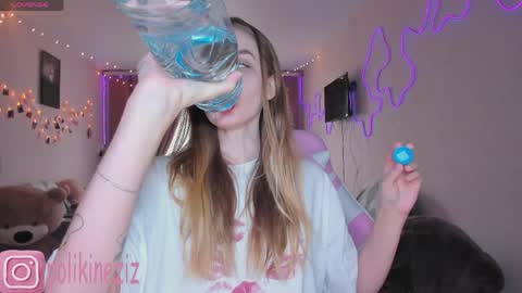 Snapshot of merryl_clark chatting on 2, 4, 2026 Sara online show from 2, 4, 2026