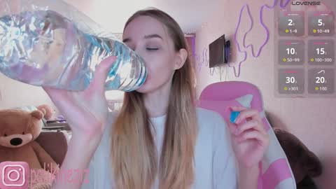 Snapshot of merryl_clark chatting on 3, 4, 2026 Sara online show from 3, 4, 2026