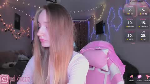 Snapshot of merryl_clark chatting on 15, 4, 2026 Sara online show from 15, 4, 2026