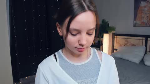 Lollita online show from 5, 3, 2025