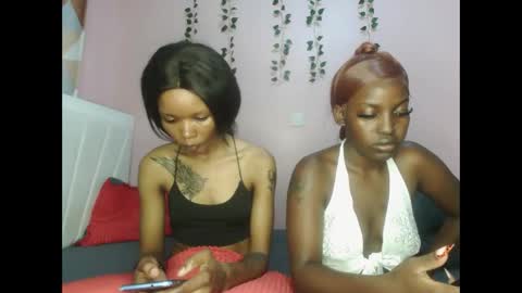 Snapshot of messyluna chatting on 11, 4, 2026 meggy and bree online show from 11, 4, 2026