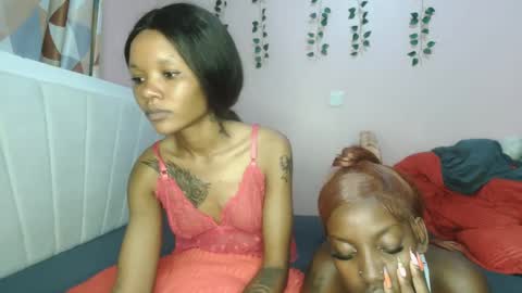 Snapshot of messyluna chatting on 16, 4, 2026 meggy and bree online show from 16, 4, 2026