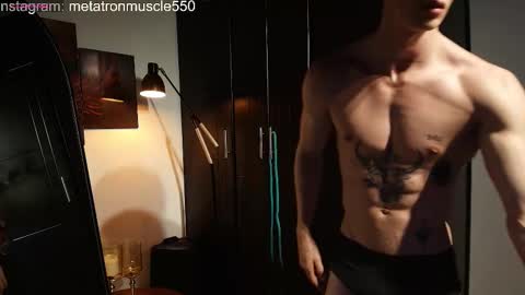 Snapshot of metatron_muscle chatting on 1, 5, 2026 Dany online show from 1, 5, 2026