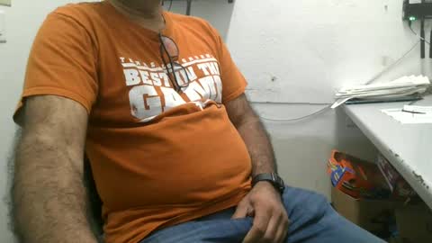 Snapshot of metter26 chatting on 18, 6, 2026 atx guy online show from 18, 6, 2026