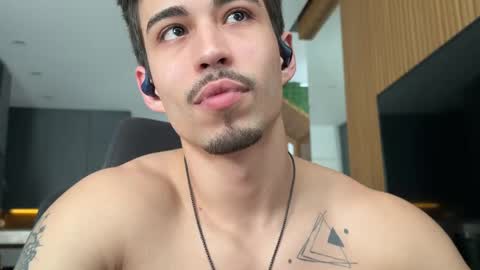 Snapshot of mettew22cm chatting on 8, 4, 2026 mettew22cm online show from 8, 4, 2026