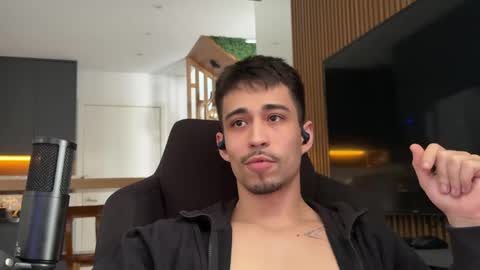Snapshot of mettew22cm chatting on 3, 6, 2026 mettew22cm online show from 3, 6, 2026