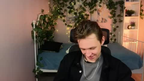 MEVERIK OUSHEN online show from 27, 5, 2026