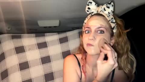 Snapshot of mezzy69 chatting on 7, 1, 2025 mezzy69 online show from 7, 1, 2025