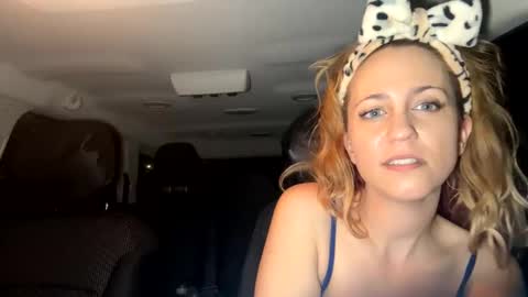 Snapshot of mezzy69 chatting on 14, 1, 2025 mezzy69 online show from 14, 1, 2025