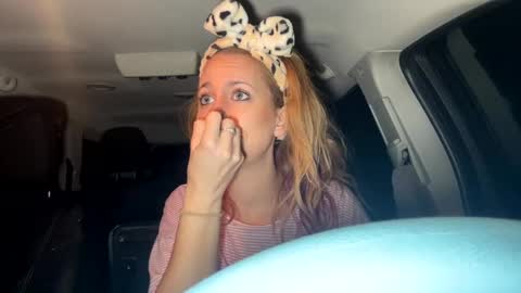 Snapshot of mezzy69 chatting on 17, 1, 2025 mezzy69 online show from 17, 1, 2025