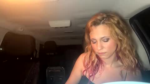 Snapshot of mezzy69 chatting on 23, 1, 2025 mezzy69 online show from 23, 1, 2025