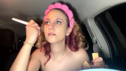 Snapshot of mezzy69 chatting on 2, 2, 2025 mezzy69 online show from 2, 2, 2025