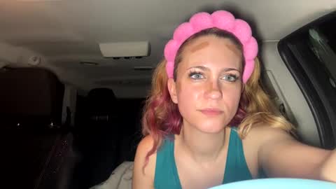 Snapshot of mezzy69 chatting on 4, 2, 2025 mezzy69 online show from 4, 2, 2025