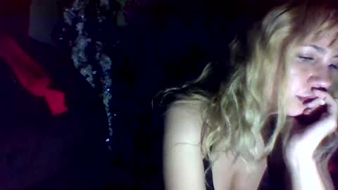 Snapshot of mezzy69 chatting on 7, 10, 2025 mezzy69 online show from 7, 10, 2025