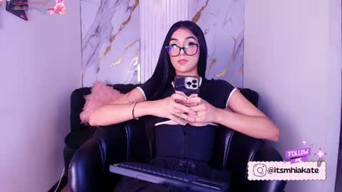 Mhia Kate online show from 30, 6, 2026